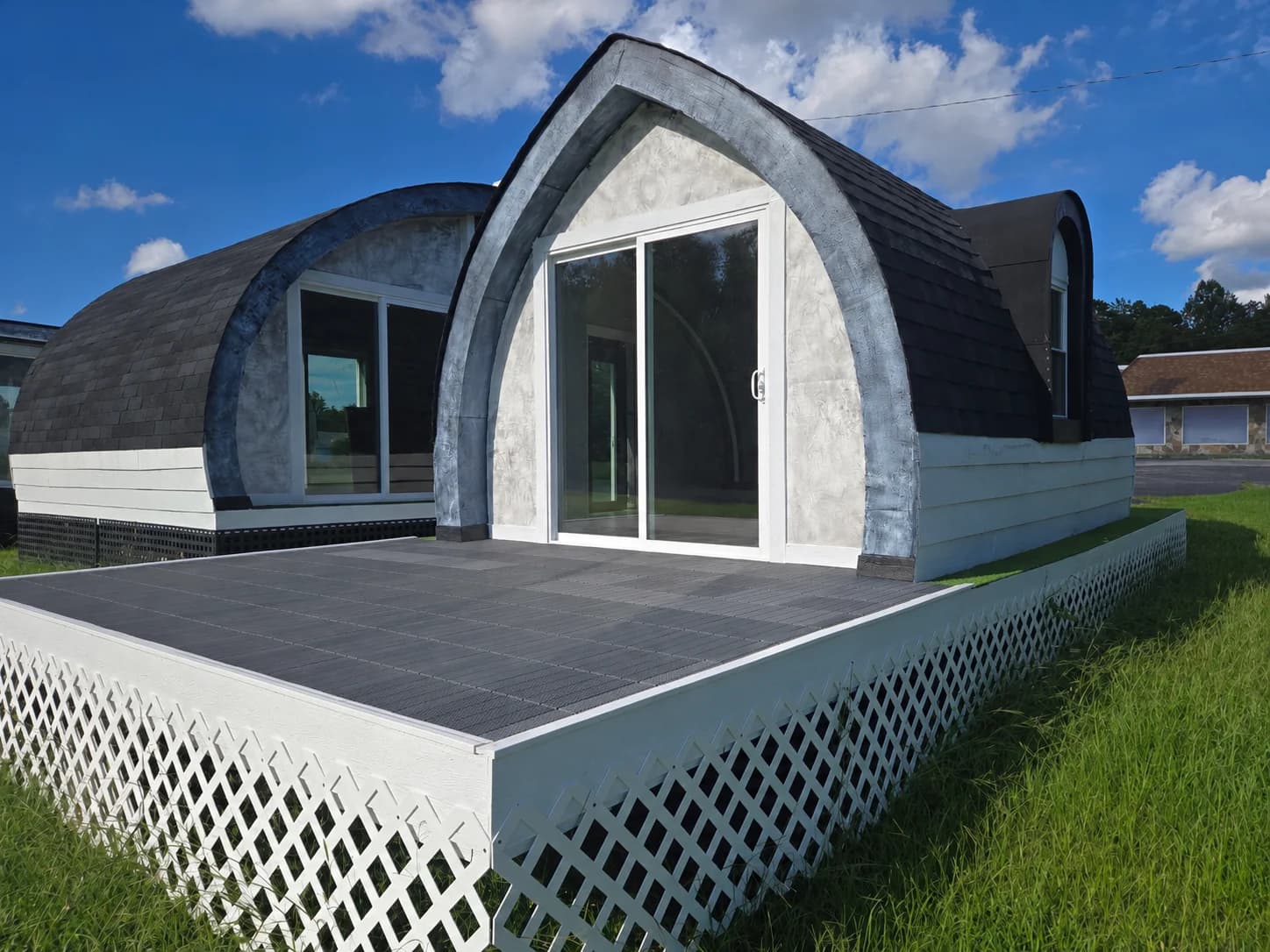 Showroom exterior deck view